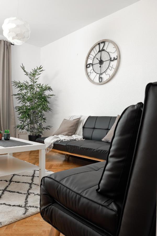 Apartment El Coso *